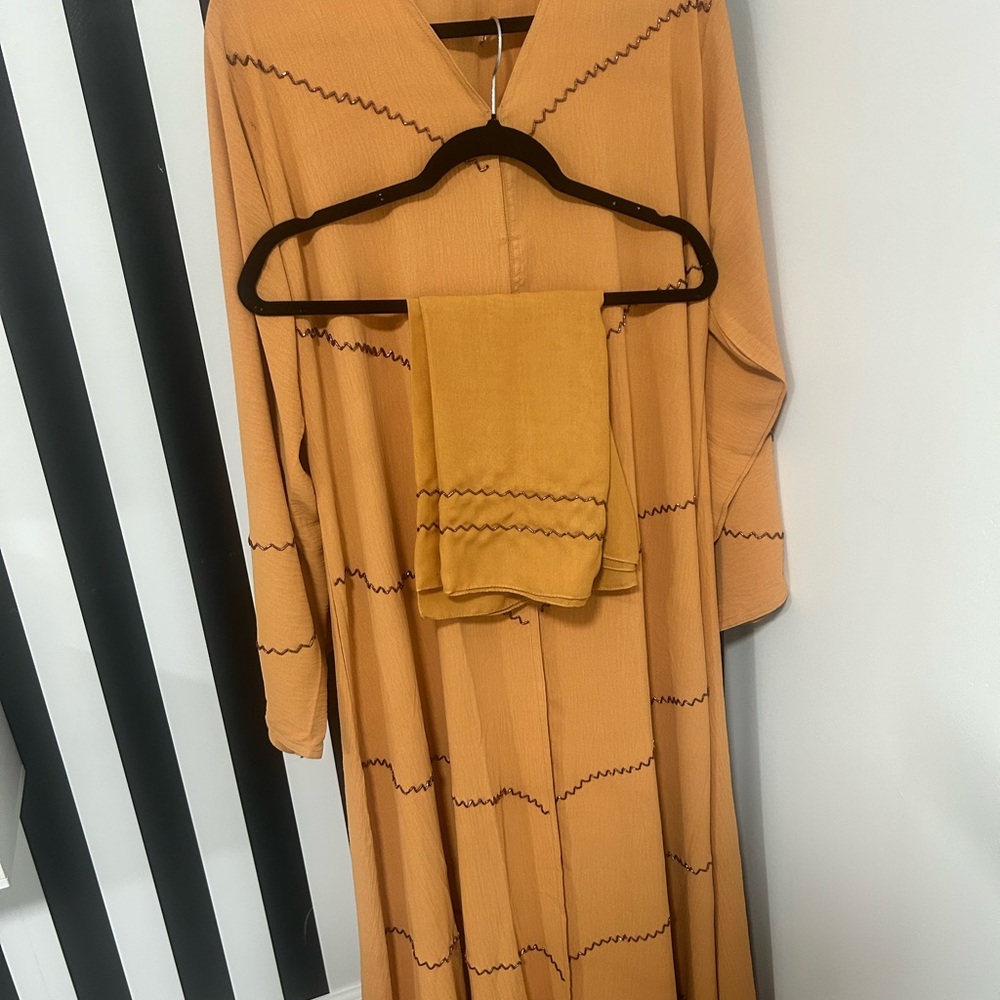 Mustard Orange Abaya set with scarf - Picture 3 of 5
